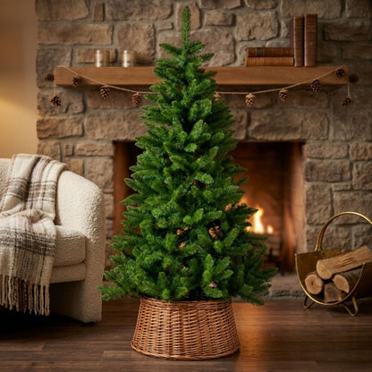 Artificial Christmas Tree with Stand & 529 Branch Tips - 6ft