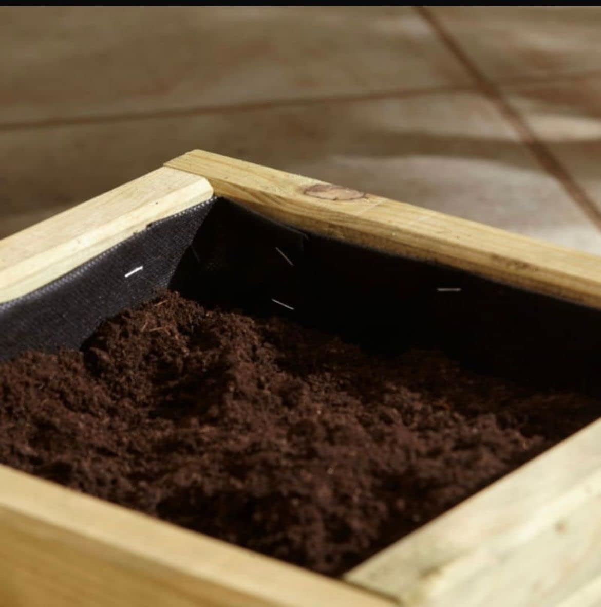 AAMEN Square Wooden Planter Box – Natural Timber Finish, Durable Hardwood for Outdoor Gardens & Patios