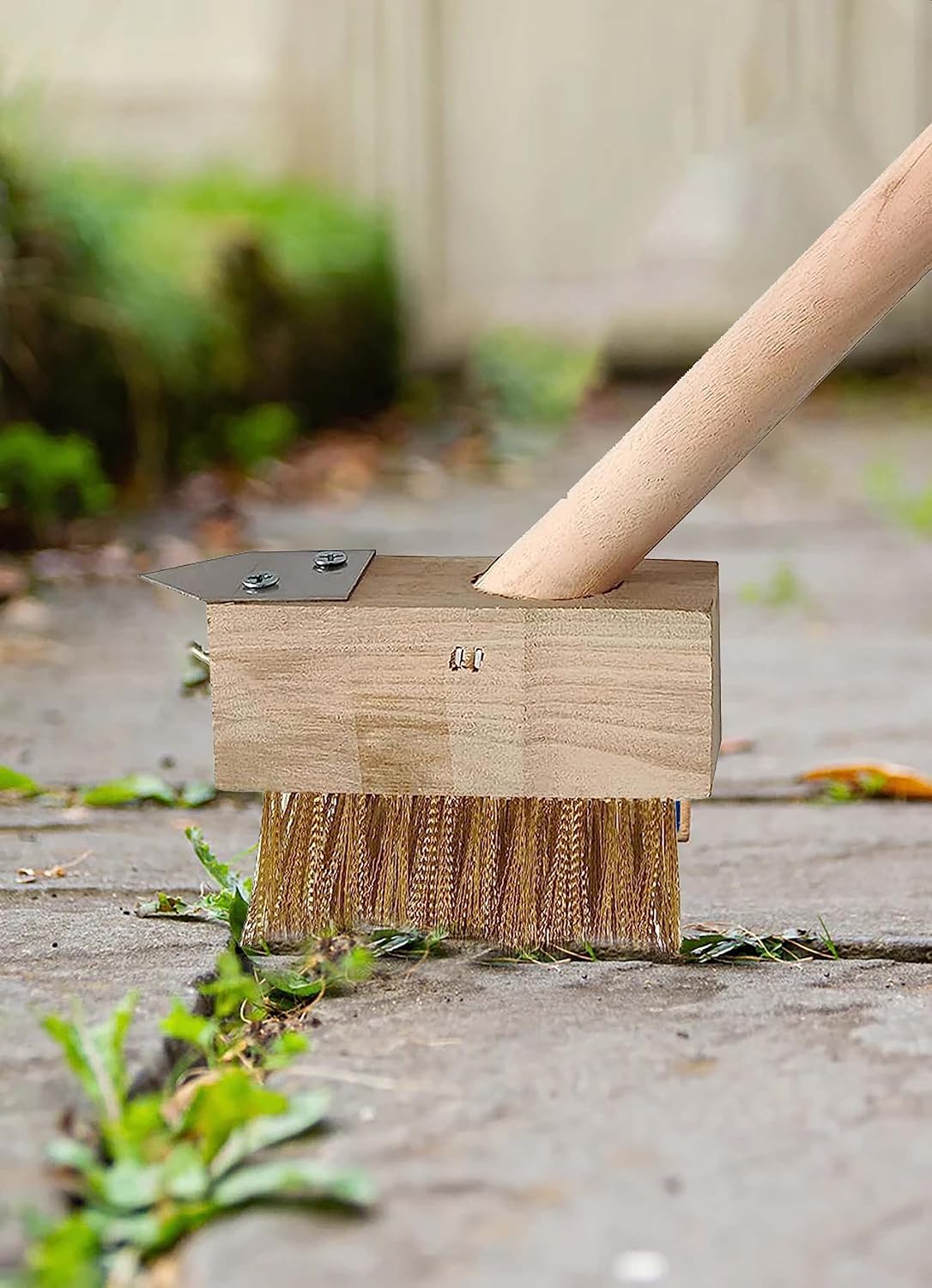 AAMEN Heavy Duty Weed Brush with Long Handle – Outdoor Patio Cleaner & Wire Brush Gardening Tool (120x5x5cm)
