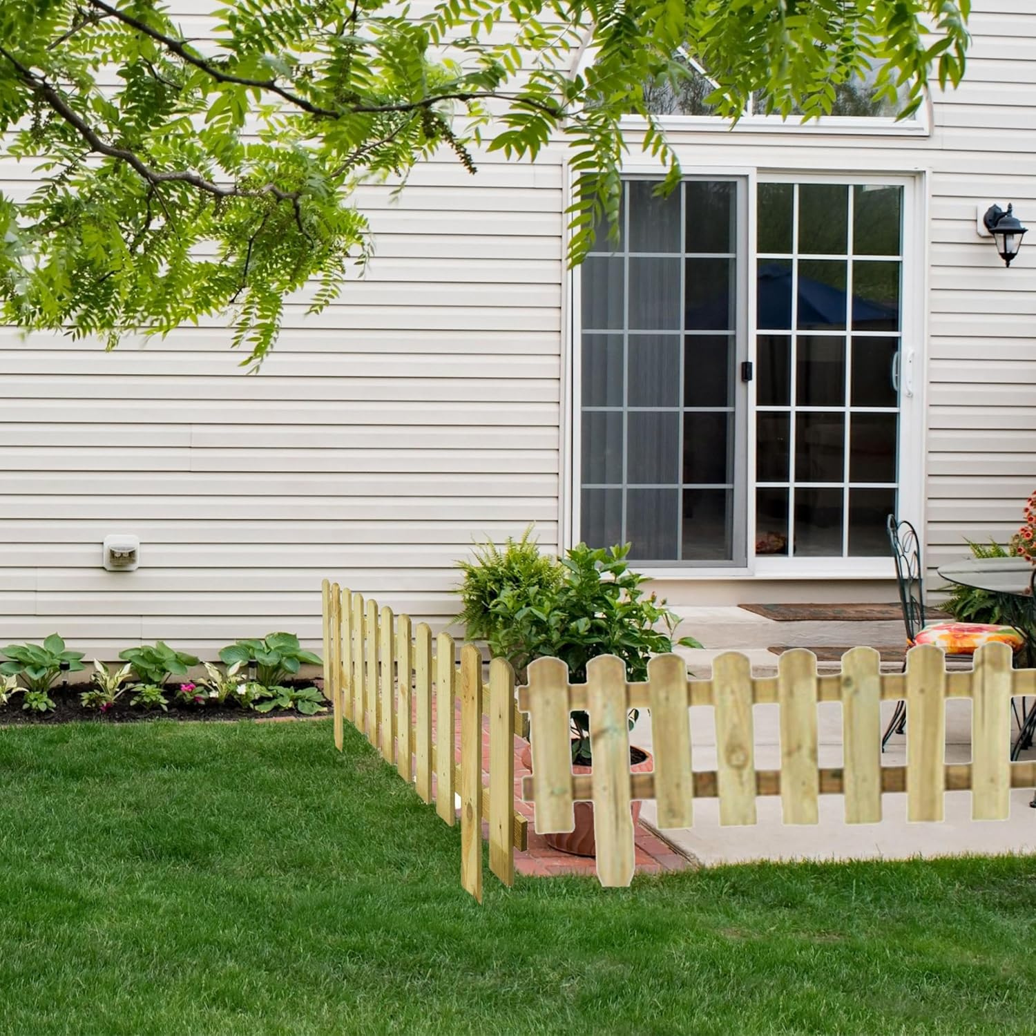 AAMEN Wooden Freestanding Picket Fence Panels – Natural Wood Decorative Garden Edging for Patios, Guest Houses & Outdoor Spaces