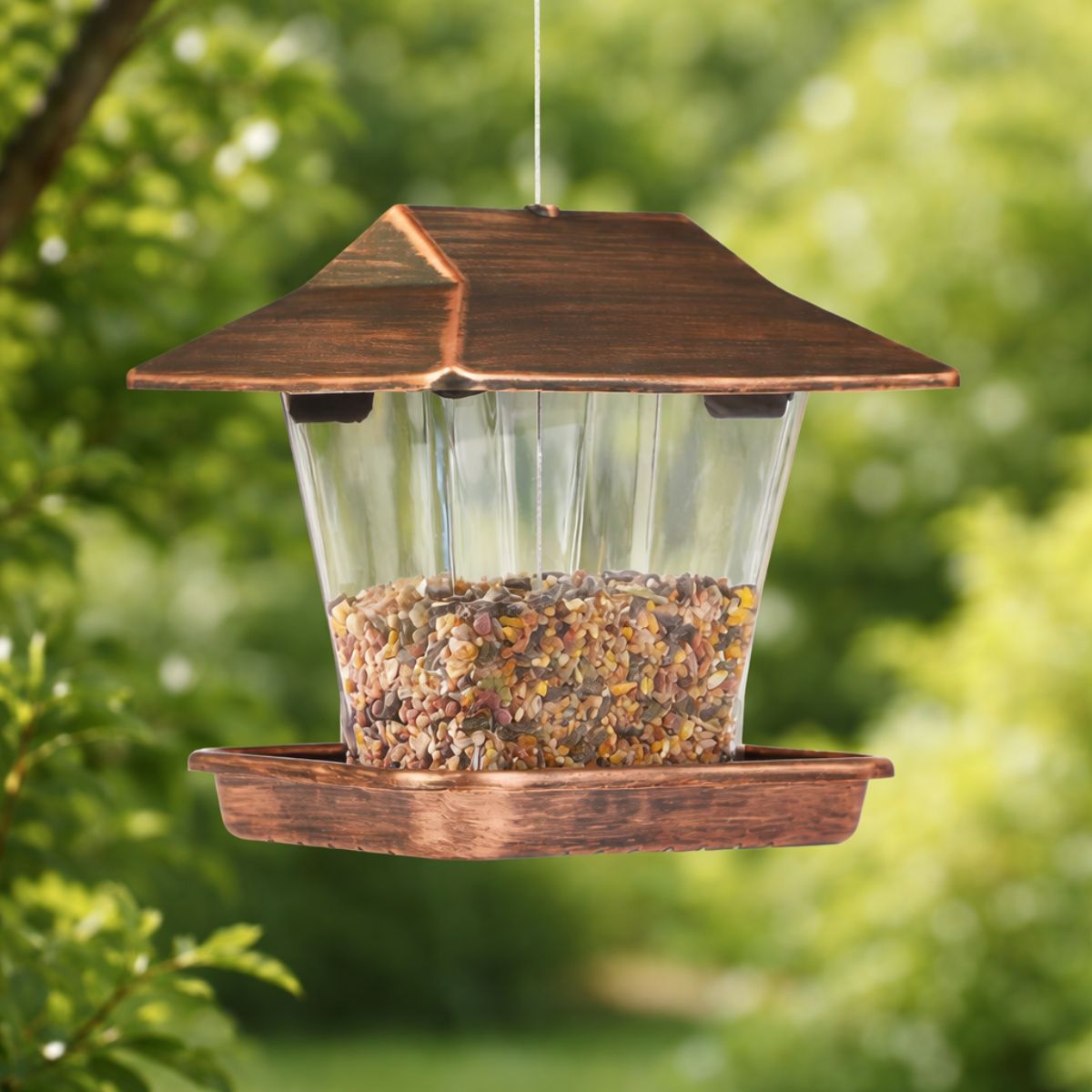 Hanging Bird Feeder for Outdoors, Wild Bird Seed Feeder, Copper Effect, Squirrel Resistant Plastic Wild Bird Seed Feeder for Garden, Yard & Outdoor Decoration